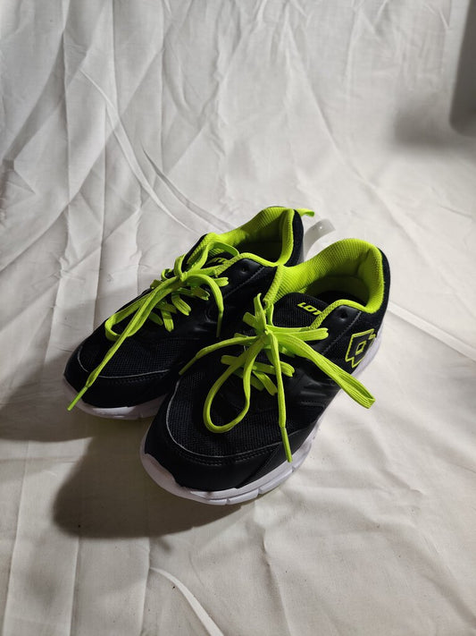 Lotto Running Shoes, size 5