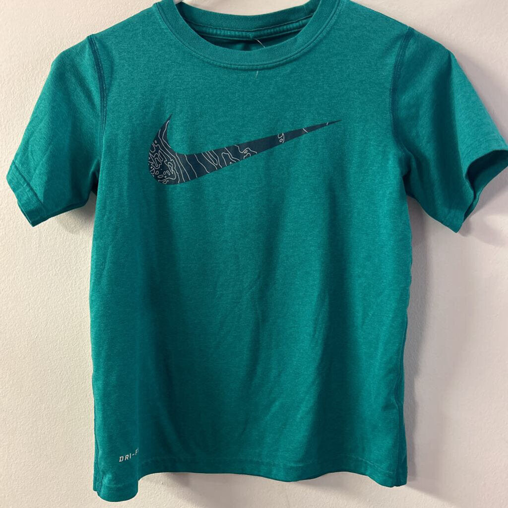 Nike Dri-Fit short-sleeved top, size 6-8