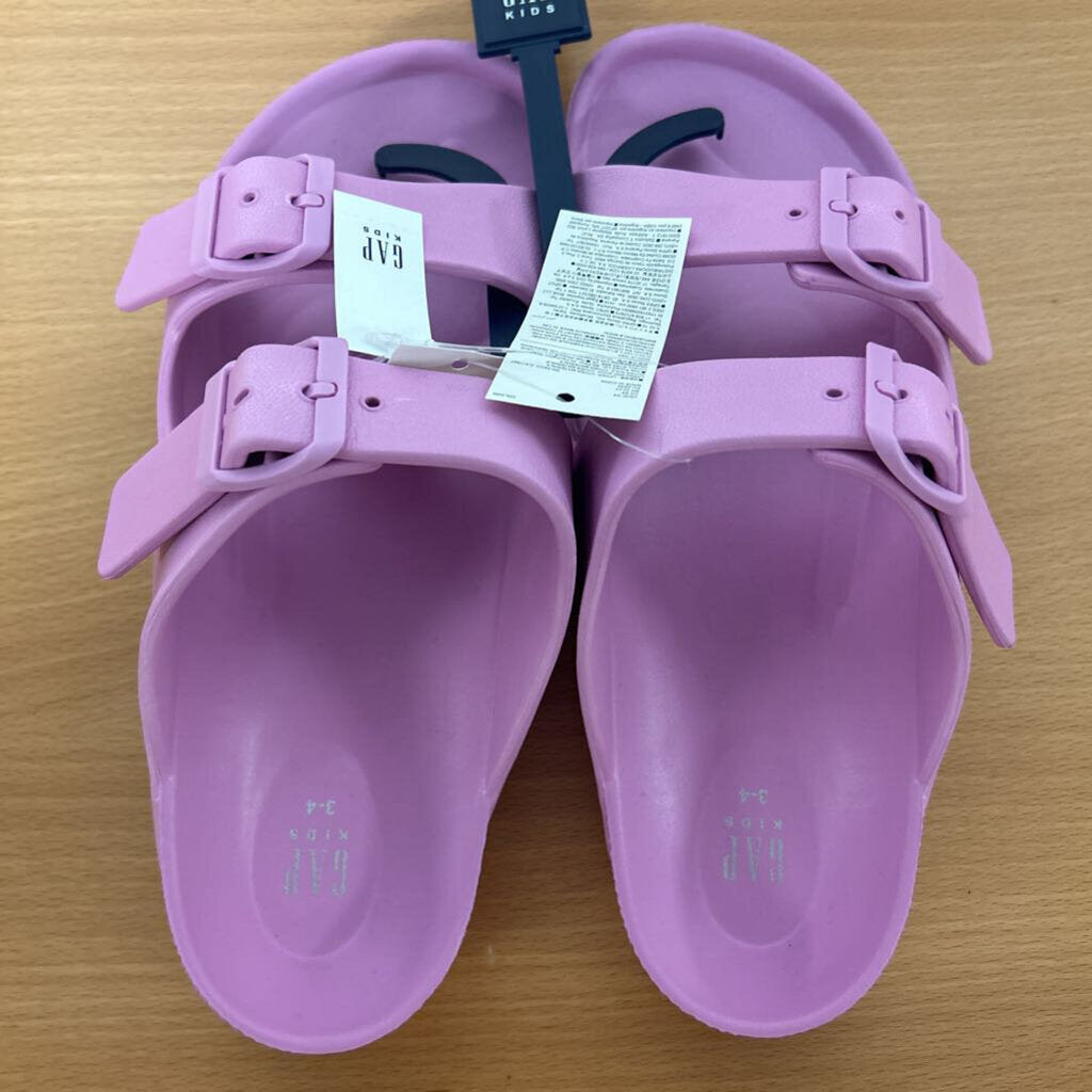 Gap Sandals, size 3-4