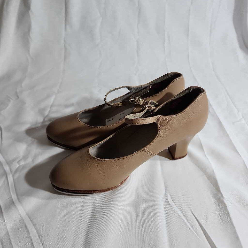 Capezio High Heel Shoes size 4