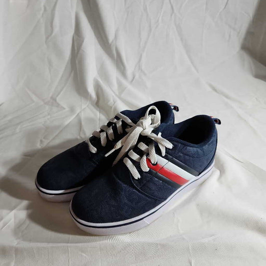 Tommy Hilfiger Wheelys [NO WHEELS], size 7