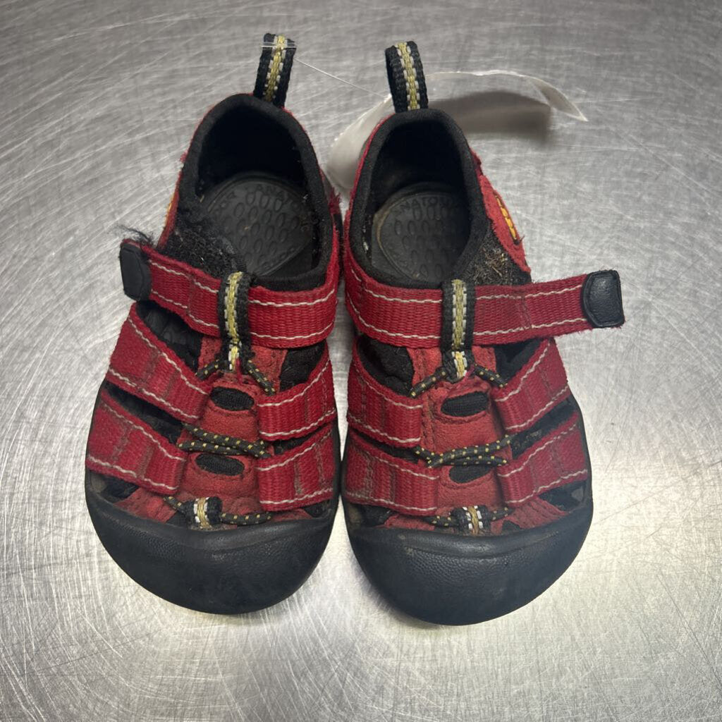 Keen Sandals size 5