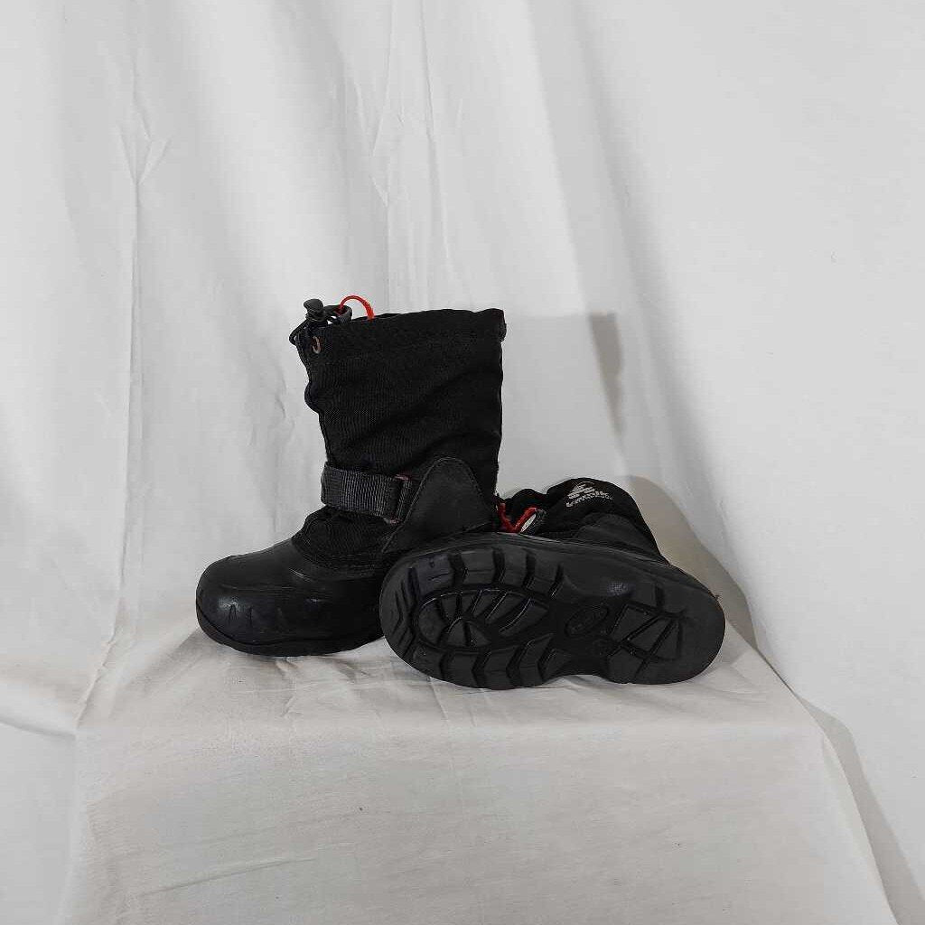 Kamik winter boots, size 10C (EU 27)