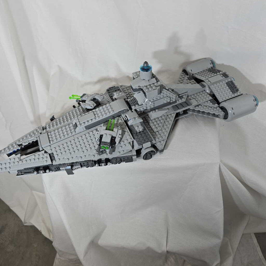 LEGO Star Wars Imperial Light Cruiser 75315 [as is - missing action figures]