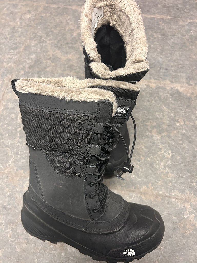 The North Face Boots, size 5
