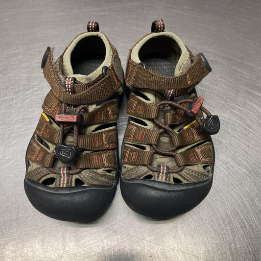 Keen Sandals, size 9